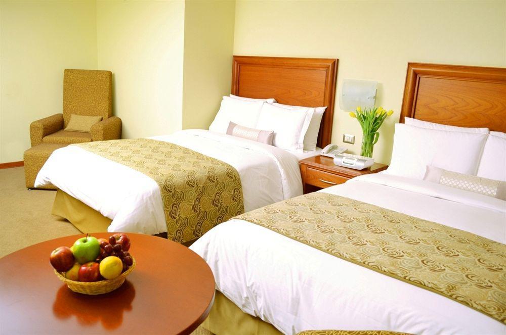 Sol De Oro Hotel&suites